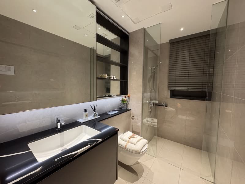 One Marina Gardens, 3 Marina Gardens Lane, Boat Quay / Raffles Place / Marina, 3 Bedrooms, 1,012 sqft, Apartment For Sale, by Jonas Tan, 500232091 - Bathroom - PropertyGuru.com.sg