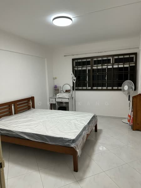 25 Teban Gardens Road, 25 Teban Gardens Road, Room Rental, 120 sqft, HDB Flat For Rent, by Doris Kang, 500232106 - Bedroom - PropertyGuru.com.sg