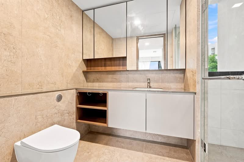 Norwood Grand, 10 Champions Way, 4 Bedrooms, 1,313 sqft, Condominium For Sale, by Zacson Ong, 500232129 - Bathroom - PropertyGuru.com.sg