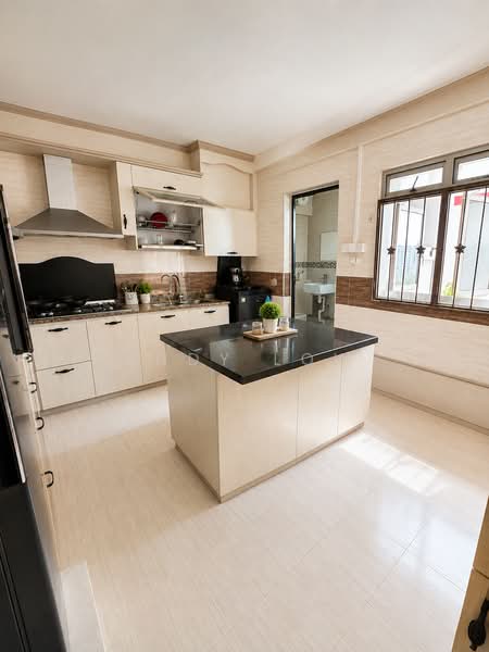 204 Pasir Ris Street 21, 204 Pasir Ris Street 21, 4 Bedrooms, 1,582 sqft, HDB Flat For Sale, by Andy Low, 500232133 - Kitchen - PropertyGuru.com.sg