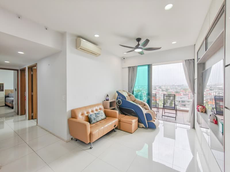 The Topiary, 21 Fernvale Lane, 3 Bedrooms, 1,044 sqft, Executive Condominium For Sale, by Edmund Lim, 500232135 - Living Room - PropertyGuru.com.sg