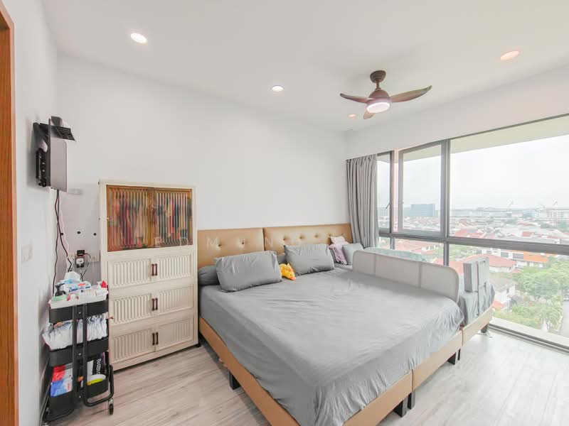 The Topiary, 21 Fernvale Lane, 3 Bedrooms, 1,044 sqft, Executive Condominium For Sale, by Edmund Lim, 500232135 - Bedroom - PropertyGuru.com.sg
