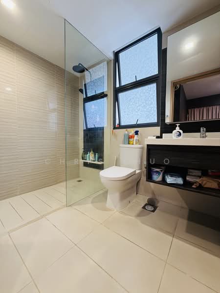 Blossom Residences, 30 Segar Road, 3 Bedrooms, 969 sqft, Condominium For Sale, by Chris Zhuo, 500232143 - Bathroom - PropertyGuru.com.sg