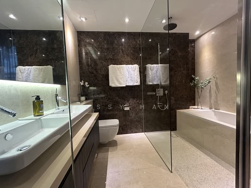 Greenwood Mews, 271 Greenwood Avenue, 5 Bedrooms, 3,100 sqft, Cluster House For Sale, by Jessy Han, 500232150 - Bathroom - PropertyGuru.com.sg