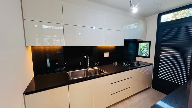 BELGRAVIA ACE, Seletar / Yio Chu Kang, 5 Bedrooms, 3,929 sqft, Cluster House For Sale, by Lex Lim 林双麟, 500232165 - Kitchen - PropertyGuru.com.sg