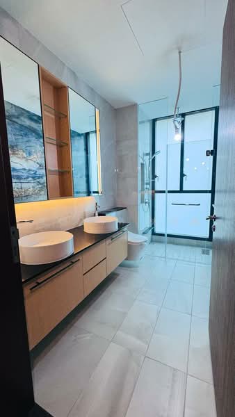 BELGRAVIA ACE, Seletar / Yio Chu Kang, 5 Bedrooms, 3,929 sqft, Cluster House For Sale, by Lex Lim 林双麟, 500232165 - Bathroom - PropertyGuru.com.sg
