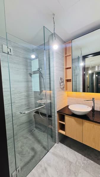 BELGRAVIA ACE, Seletar / Yio Chu Kang, 5 Bedrooms, 3,929 sqft, Cluster House For Sale, by Lex Lim 林双麟, 500232165 - Bathroom - PropertyGuru.com.sg