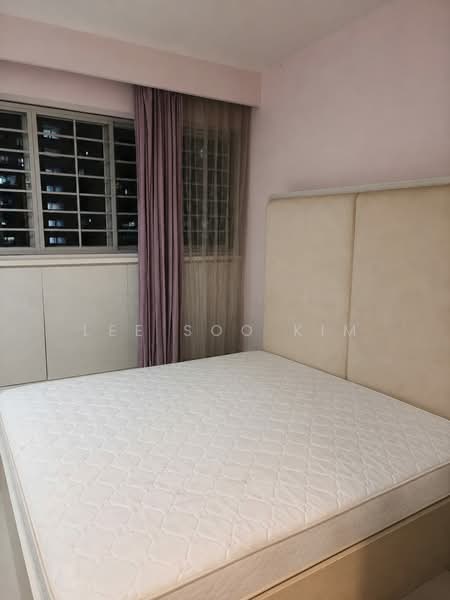 263 Jurong East Street 24, 263 Jurong East Street 24, 3 Bedrooms, 1,302 sqft, HDB Flat For Sale, by Lee Soo Kim, 500232173 - Master Bedroom - PropertyGuru.com.sg