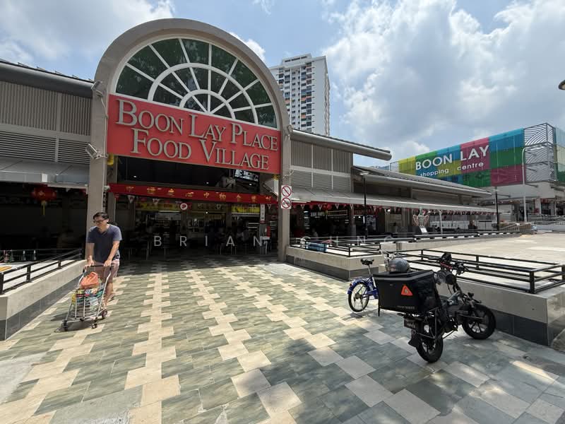 Boon Lay Shopping Centre, 221 Boon Lay Place, 600 sqft, Other Retail For Rent, by Brian Chng, 500232193 - Exterior - CommercialGuru.com.sg