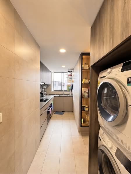 Clavon, Clementi Avenue 1, 4 Bedrooms, 1,582 sqft, Condominium For Sale, by Zen Teo, 500232201 - Kitchen - PropertyGuru.com.sg