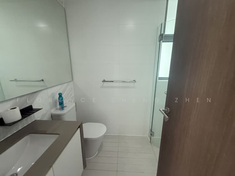 Hundred Trees, 85 West Coast Drive, 4 Bedrooms, 1,475 sqft, Condominium For Sale, by Florence Zheng Zhen, 500232203 - Bathroom - PropertyGuru.com.sg