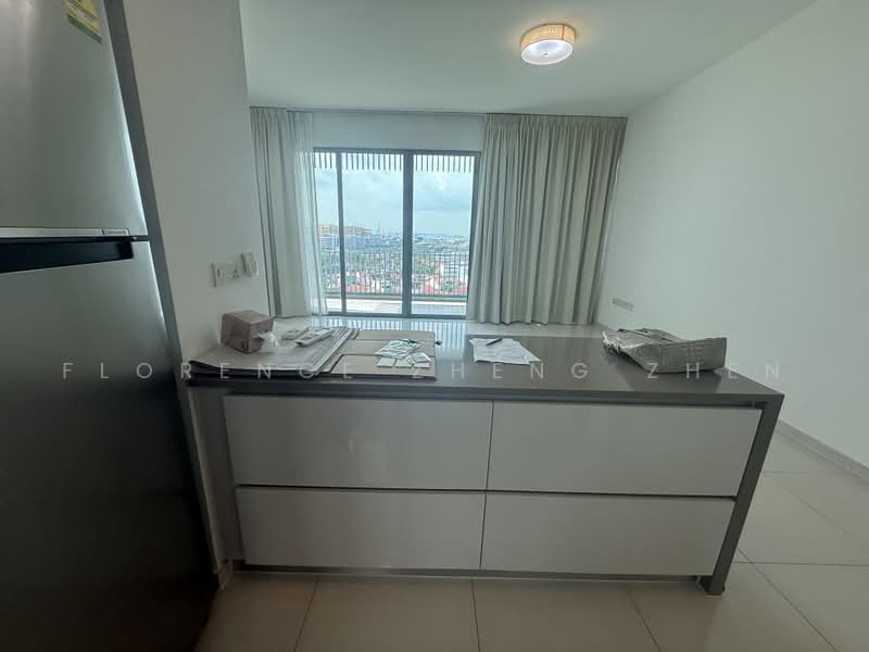 Hundred Trees, 85 West Coast Drive, 4 Bedrooms, 1,475 sqft, Condominium For Sale, by Florence Zheng Zhen, 500232203 - Kitchen - PropertyGuru.com.sg