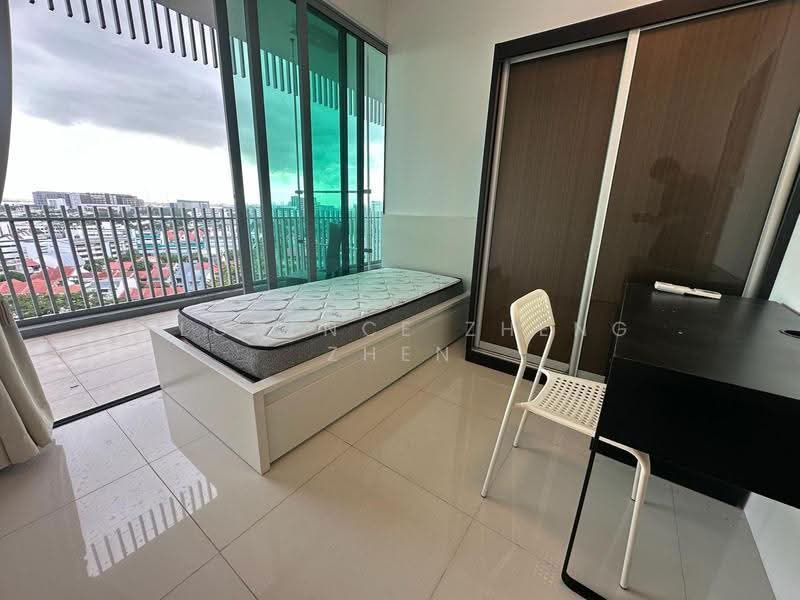 Hundred Trees, 85 West Coast Drive, Buona Vista / West Coast / Clementi New Town, 4 Bedrooms, 1,475 sqft, Condominium For Sale, by Florence Zheng Zhen, 500232203 - Bedroom - PropertyGuru.com.sg