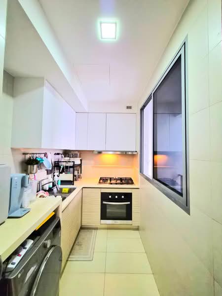 Arc at Tampines, 9 Tampines Avenue 8, 2 Bedrooms, 807 sqft, Condominium For Rent, by Mak G Y, 500232218 - Kitchen - PropertyGuru.com.sg