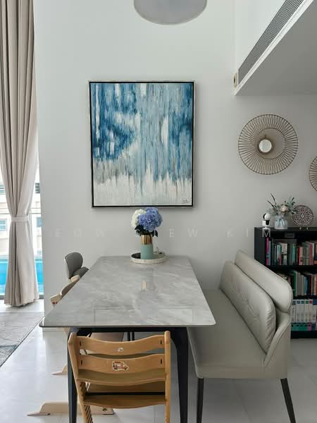 Starlight Suites, 11 River Valley Close, 4 Bedrooms, 1,824 sqft, Condominium For Sale, by Leow Siew Kim, 500232221 - Dining Room - PropertyGuru.com.sg