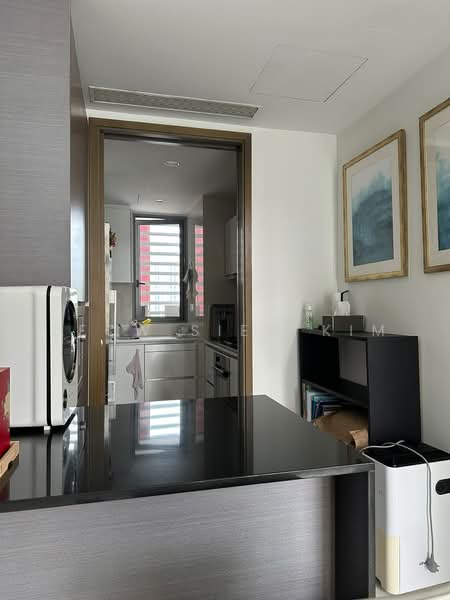 Starlight Suites, 11 River Valley Close, 4 Bedrooms, 1,824 sqft, Condominium For Sale, by Leow Siew Kim, 500232221 - Kitchen - PropertyGuru.com.sg
