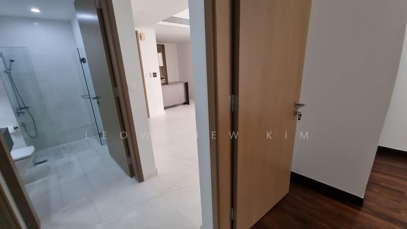 Starlight Suites, 11 River Valley Close, 4 Bedrooms, 1,824 sqft, Condominium For Sale, by Leow Siew Kim, 500232221 - Bathroom - PropertyGuru.com.sg