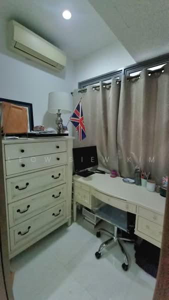 Starlight Suites, 11 River Valley Close, 4 Bedrooms, 1,824 sqft, Condominium For Sale, by Leow Siew Kim, 500232221 - Study - PropertyGuru.com.sg