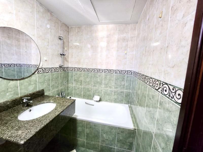 Global Ville, 20 Jalan Raja Udang, Balestier / Toa Payoh, 3 Bedrooms, 915 sqft, Condominium For Rent, by Florence Zheng Zhen, 500232227 - Bathroom - PropertyGuru.com.sg