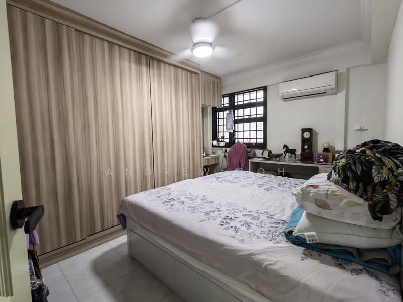 4 Lorong 7 Toa Payoh, 4 Lorong 7 Toa Payoh, 3 Bedrooms, 710 sqft, HDB Flat For Sale, by Andrew Goh, 500232233 - Bedroom - PropertyGuru.com.sg
