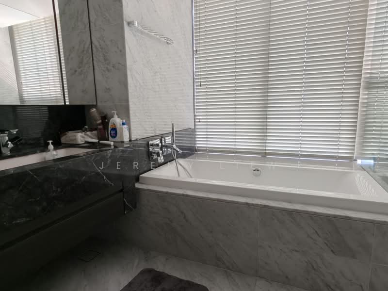 New Futura, 14 Leonie Hill Road, 4 Bedrooms, 2,249 sqft, Condominium For Sale, by Jeremy Liew, 500232239 - Bathroom - PropertyGuru.com.sg