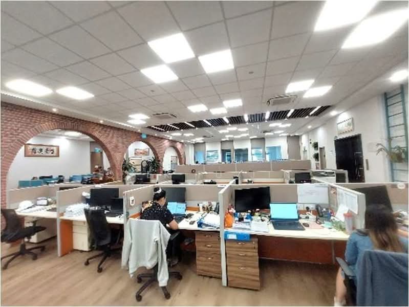 Large Adjoining B2 Factory For Sale in Woodlands, Woodlands Industrial Park E1, 26,736 sqft, Factory / Workshop (B2) For Sale, by Quek Fu Jin, 500232251 - Office - CommercialGuru.com.sg