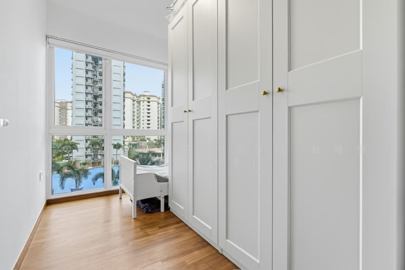 Waterview, 89 Tampines Avenue 1, 2 Bedrooms, 786 sqft, Condominium For Sale, by Thoo Weng Heng 杜咏恒 (Wayne), 500232256 - Common Bedroom with Full Height Windows - PropertyGuru.com.sg