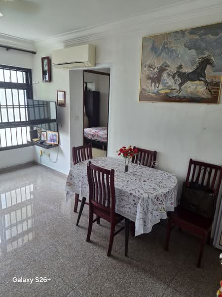 337A Tah Ching Road, 337A Tah Ching Road, 2 Bedrooms, 689 sqft, HDB Flat For Sale, by Lynn Png, 500232260 - Dining Room - PropertyGuru.com.sg