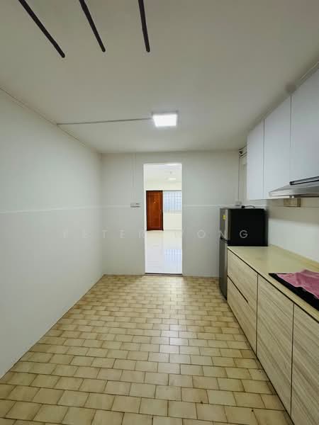 535 Bedok North Street 3, 535 Bedok North Street 3, 1 Bedroom, 484 sqft, HDB Flat For Sale, by Peter Wong, 500232264 - Kitchen - PropertyGuru.com.sg