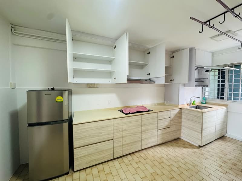 535 Bedok North Street 3, 535 Bedok North Street 3, 1 Bedroom, 484 sqft, HDB Flat For Sale, by Peter Wong, 500232264 - Kitchen - PropertyGuru.com.sg