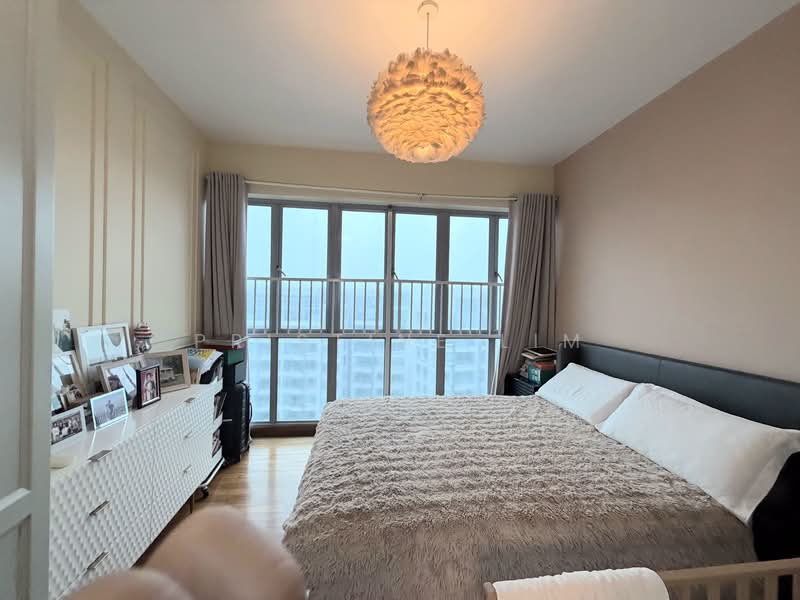 Lakeholmz, 82 Corporation Road, 5 Bedrooms, 2,454 sqft, Condominium For Sale, by Pristine Lim, 500232265 - Bedroom - PropertyGuru.com.sg