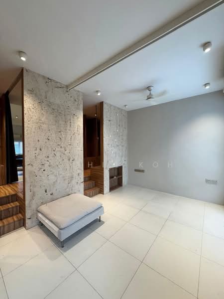 The one-bedder that lives larger @ Horne Rd, Horne Road, 1 Bedroom, 980 sqft, Walk-up Apartment For Rent, by Rachel Koh, 500232268 - Living Room - PropertyGuru.com.sg