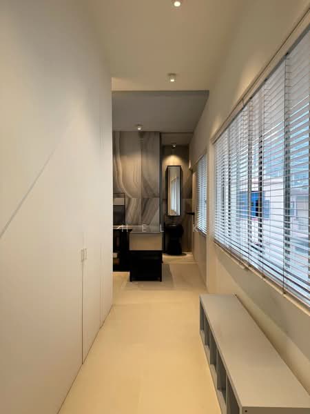 The one-bedder that lives larger @ Horne Rd, Horne Road, 1 Bedroom, 980 sqft, Walk-up Apartment For Rent, by Rachel Koh, 500232268 - Corridor - PropertyGuru.com.sg