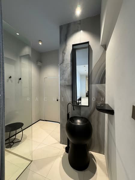 The one-bedder that lives larger @ Horne Rd, Horne Road, 1 Bedroom, 980 sqft, Walk-up Apartment For Rent, by Rachel Koh, 500232268 - Bathroom - PropertyGuru.com.sg