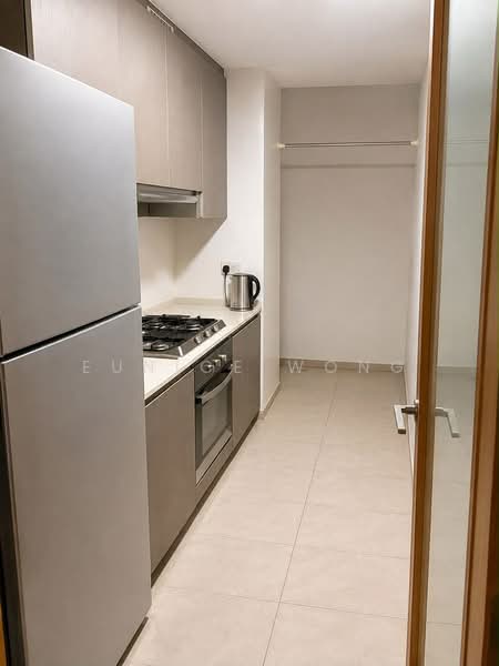 FLO Residence, Punggol Field Walk, 3 Bedrooms, 926 sqft, Condominium For Rent, by Eunice Wong, 500232270 - Kitchen - PropertyGuru.com.sg