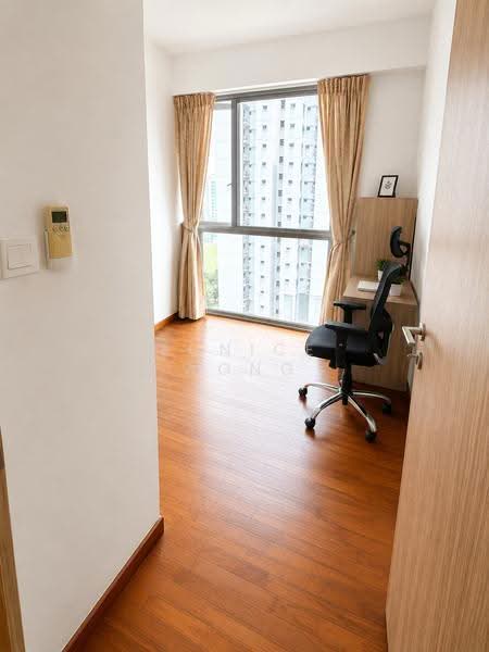 FLO Residence, Punggol Field Walk, Hougang / Punggol / Sengkang, 3 Bedrooms, 926 sqft, Condominium For Rent, by Eunice Wong, 500232270 - Study - PropertyGuru.com.sg