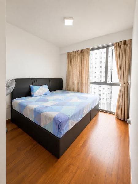 FLO Residence, Punggol Field Walk, Hougang / Punggol / Sengkang, 3 Bedrooms, 926 sqft, Condominium For Rent, by Eunice Wong, 500232270 - Bedroom - PropertyGuru.com.sg