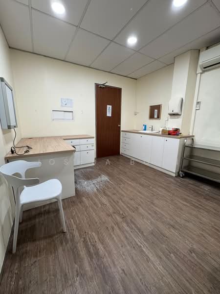 151 Bukit Batok street 11, 151 Bukit Batok street 11, Clementi Park / Upper Bukit Timah, 350 sqft, Shop / Shophouse For Rent, by Joshua Boon, 500232281 - Interior - CommercialGuru.com.sg