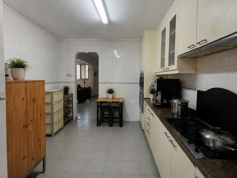 873 Tampines Street 84, 873 Tampines Street 84, 3 Bedrooms, 1,119 sqft, HDB Flat For Sale, by Jonathan Mak, 500232286 - Kitchen - PropertyGuru.com.sg