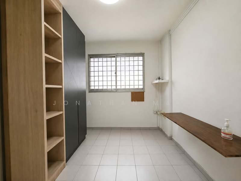 873 Tampines Street 84, 873 Tampines Street 84, 3 Bedrooms, 1,119 sqft, HDB Flat For Sale, by Jonathan Mak, 500232286 - Common Bedroom 1 - PropertyGuru.com.sg