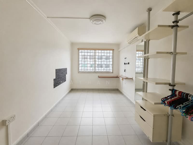 873 Tampines Street 84, 873 Tampines Street 84, 3 Bedrooms, 1,119 sqft, HDB Flat For Sale, by Jonathan Mak, 500232286 - Common Bedroom 2 - PropertyGuru.com.sg