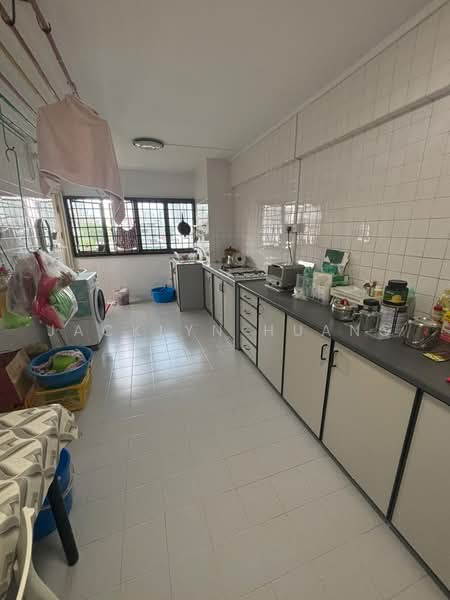 10 Gloucester Road, 10 Gloucester Road, Room Rental, 200 sqft, HDB Flat For Rent, by Jacklyn Huang, 500232290 - Kitchen - PropertyGuru.com.sg
