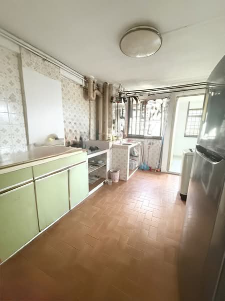 28 New Upper Changi Road, 28 New Upper Changi Road, 2 Bedrooms, 818 sqft, HDB Flat For Sale, by Joe Wong, 500232293 - Kitchen - PropertyGuru.com.sg