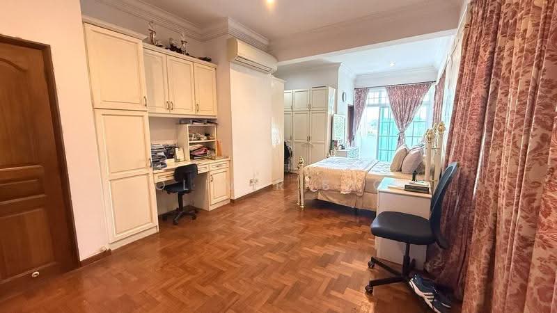 Eastwood Park, Eastwood Green, Bedok / Upper East Coast, 6 Bedrooms, 4,600 sqft, Corner Terrace For Sale, by Oliver Sho, 500232295 - Bedroom - PropertyGuru.com.sg