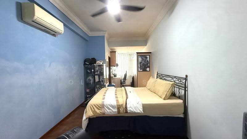 Eastwood Park, Eastwood Green, Bedok / Upper East Coast, 6 Bedrooms, 4,600 sqft, Corner Terrace For Sale, by Oliver Sho, 500232295 - Bedroom - PropertyGuru.com.sg