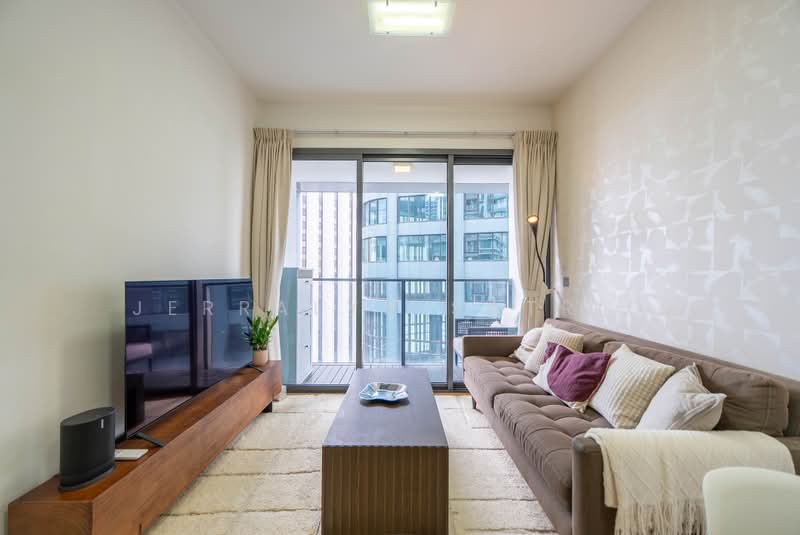 Skysuites @ Anson, 8 Enggor Street, 2 Bedrooms, 700 sqft, Condominium For Sale, by Jerralyn Satrio, 500232296 - Living Room - PropertyGuru.com.sg