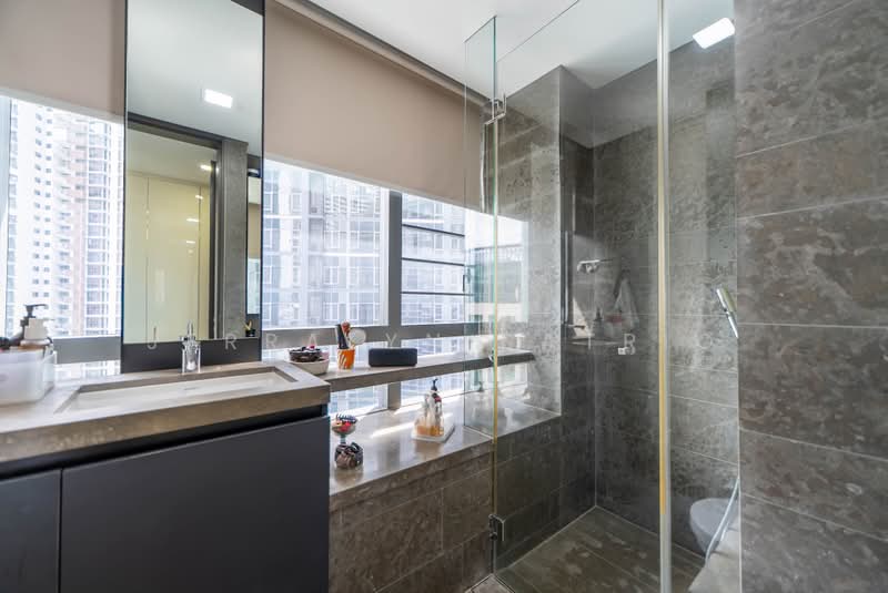 Skysuites @ Anson, 8 Enggor Street, 2 Bedrooms, 700 sqft, Condominium For Sale, by Jerralyn Satrio, 500232296 - Bathroom - PropertyGuru.com.sg