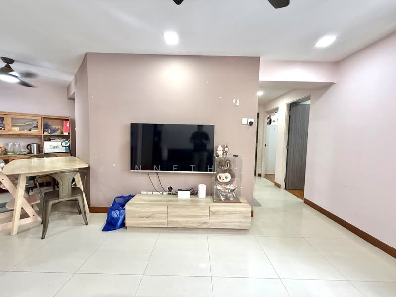406C Fernvale Road, 406C Fernvale Road, 3 Bedrooms, 980 sqft, HDB Flat For Sale, by Kenneth Yeo, 500232297 - Living Room - PropertyGuru.com.sg