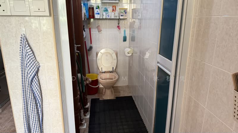 94 Commonwealth Drive, 94 Commonwealth Drive, Room Rental, 150 sqft, HDB Flat For Rent, by Wendy Lim (林秋凭), 500232301 - Bathroom - PropertyGuru.com.sg