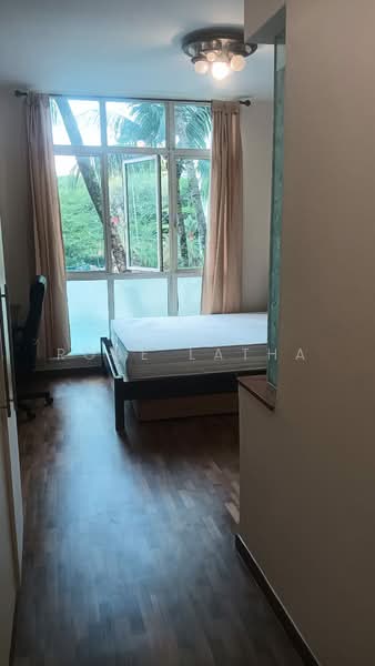 Lilydale, 550 Yishun Ave 6, 3 Bedrooms, 1,227 sqft, Condominium For Rent, by Rose Latha, 500232312 - Bedroom - PropertyGuru.com.sg
